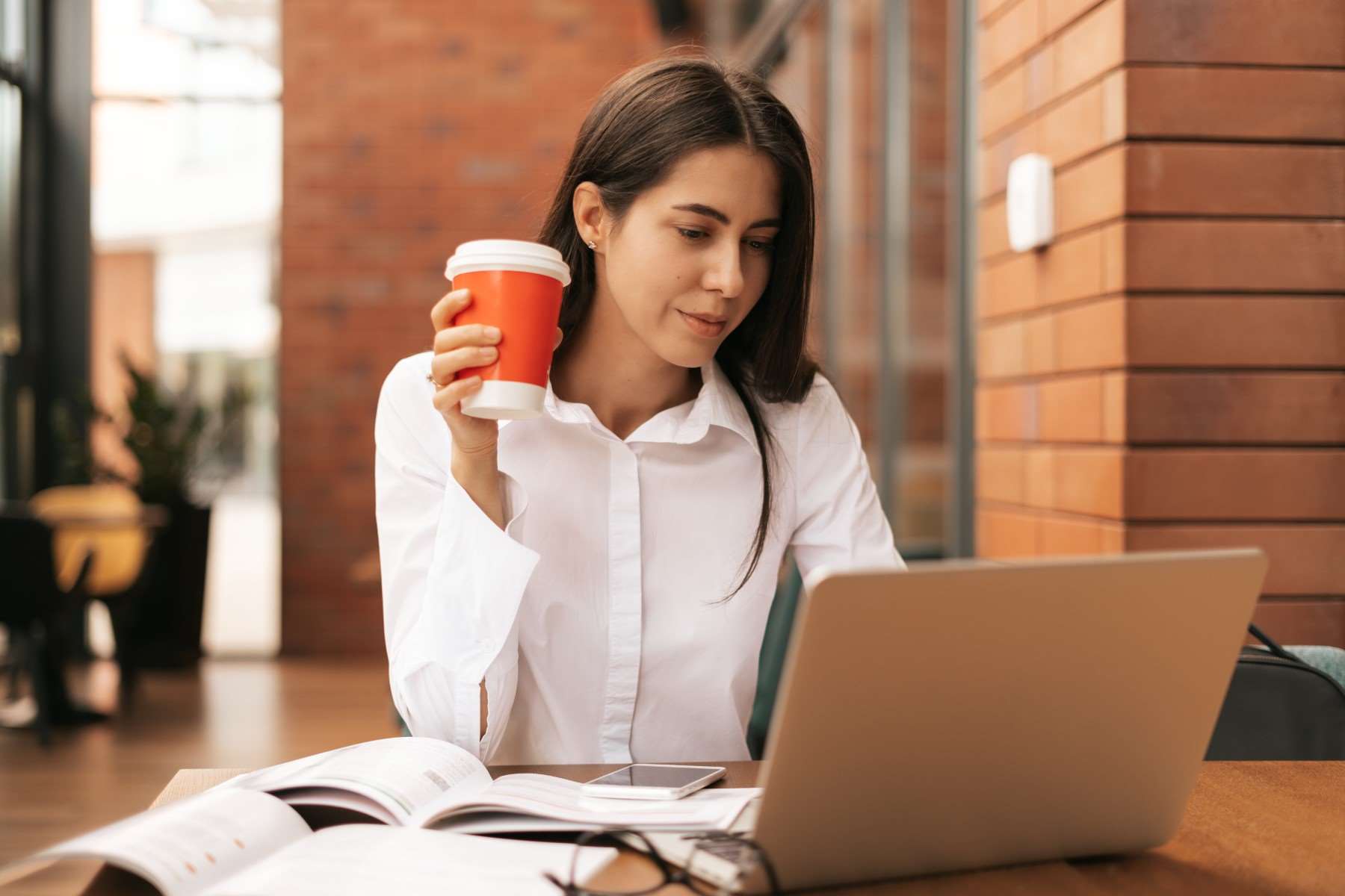 Going Back To Work After Vacation – 5 Tips To Avoid The Post-Vacation Blues Going Back To Work After Vacation – 5 Tips To Avoid The Post-Vacation Blues